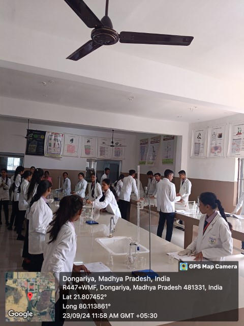 Pharmacognosy Lab Pharmacy (Small)